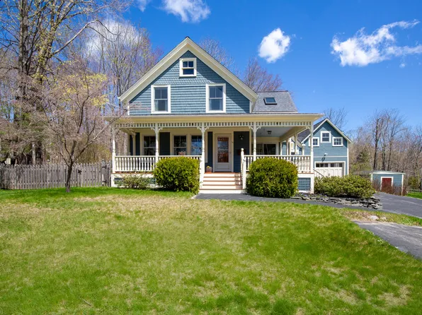 12 Harden Avenue, Camden, ME 04843