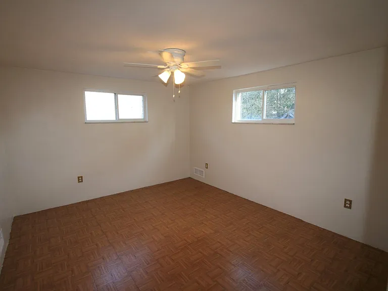211 W Cherryhill St #2 — Photo 4