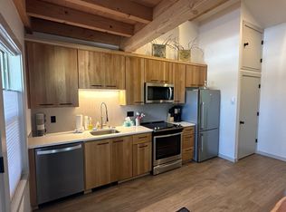 225 SW Cleveland Ave #A, Bend, OR 97702