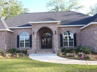 102 Running Creek Dr, Warner Robins, GA 31088