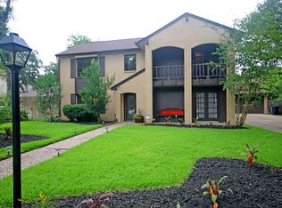 17618 Bent Cypress Dr, Spring, TX 77388