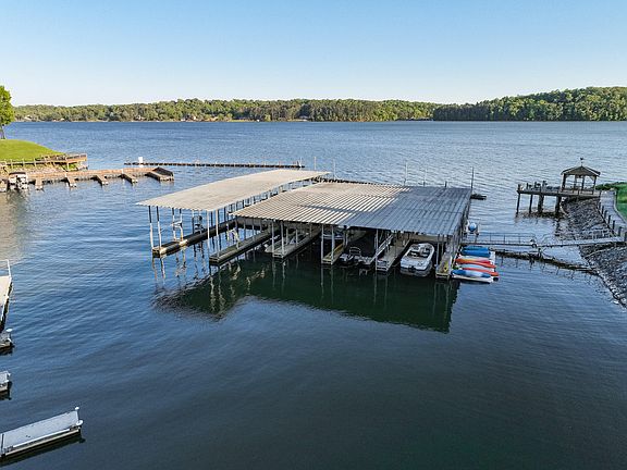 4th image of 4152 Lakeshore Ln