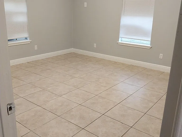 3114 S Westgate Dr — Photo 13