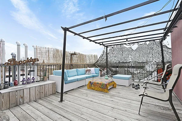 Rented by A Space Realty NY LLC | media 17