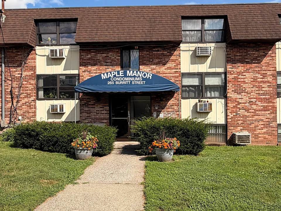 265 Burritt St #105