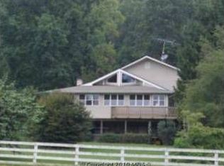 12132 McDonalds Ln, Hume, VA 22639