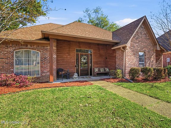 5th image of 135 French Br