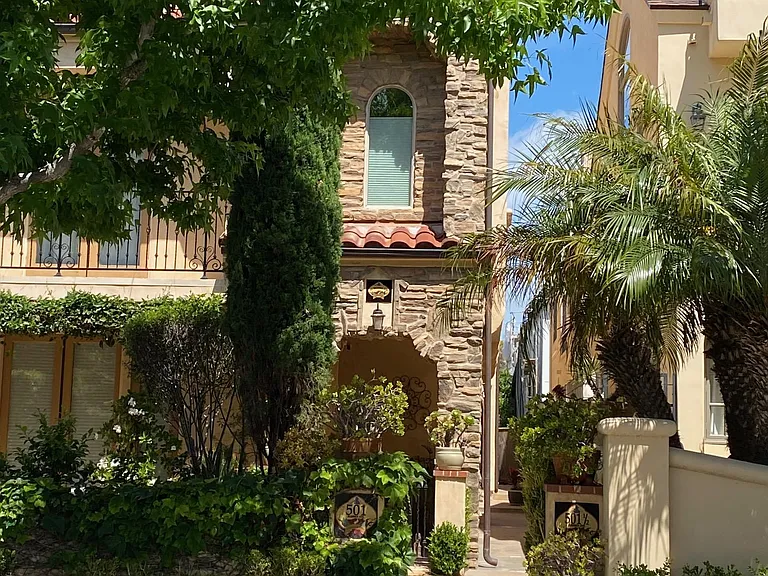 501 1/2 Begonia Ave — Photo 1
