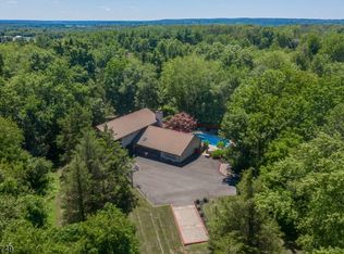 740 Mount Pleasant Holland Twp, Milford, NJ 08848