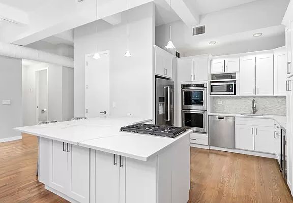 5th image of 245 7th Ave APT 3A