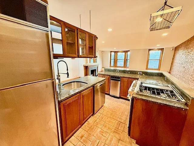 17 Holyoke St #2 — Photo 6