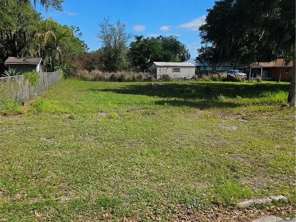 327 7th St E, Zolfo Springs, FL 33890