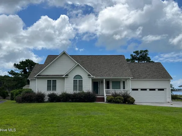 136 Hunting Bay Drive, Cape Carteret, NC 28584