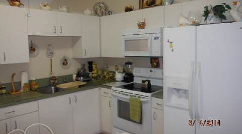 4th image of 1717 Hawthorne Dr