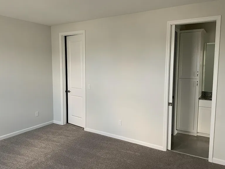 16340 Oakview Dr — Photo 11