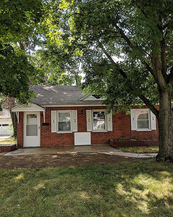 1st image of 3880 Fulton Ave