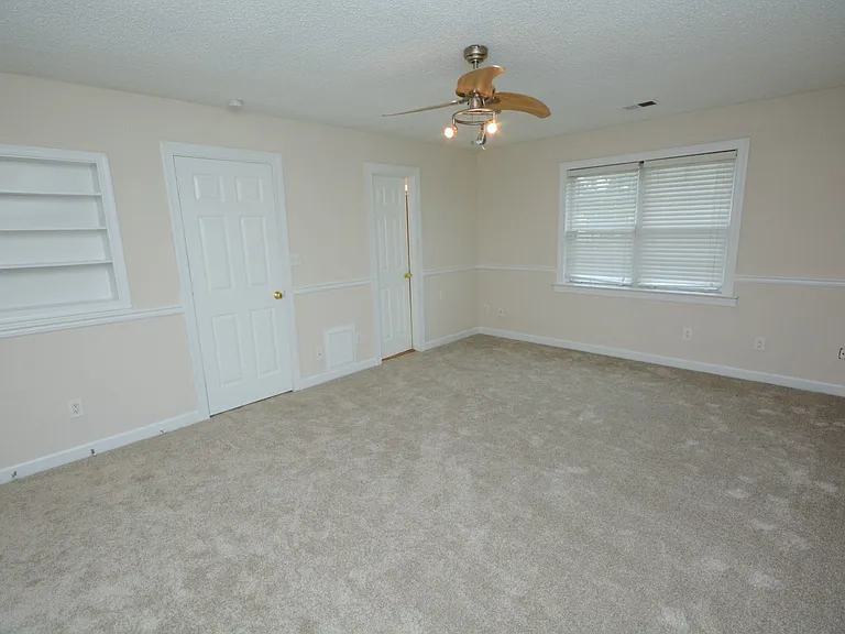 1217 Reardon Cir — Photo 50