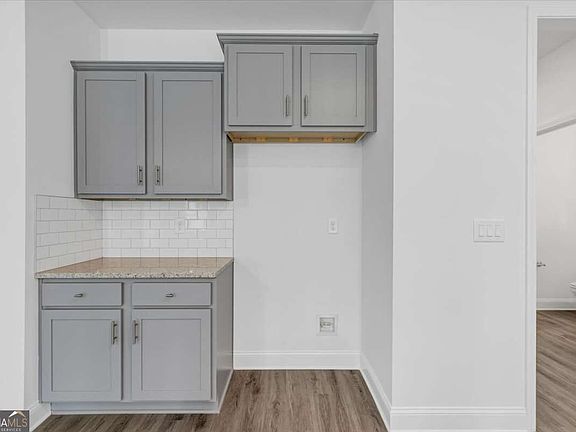 4th image of 313 Angela Ave Lot 5