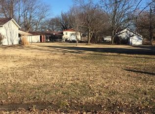 120 S Chestnut St, Douglass, KS 67039