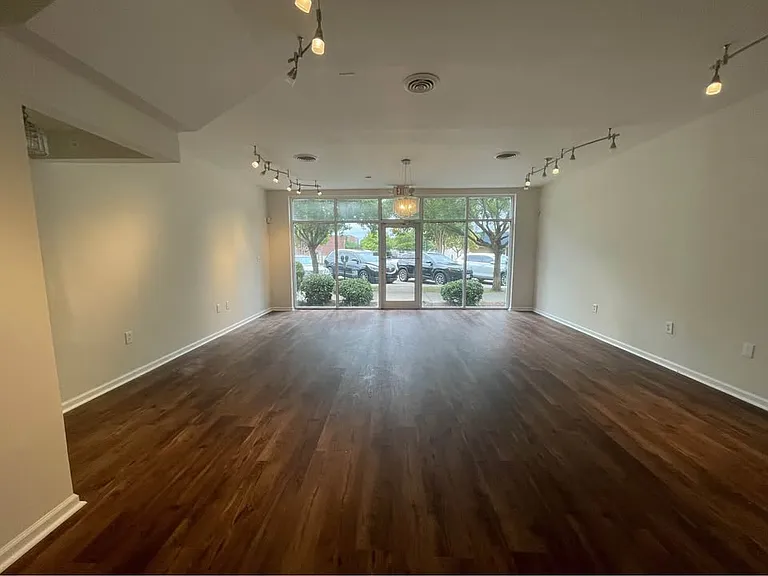 607 Lady St #A — Photo 18
