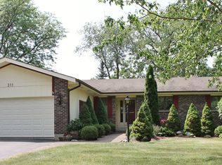 311 Bell Dr, Cary, IL 60013