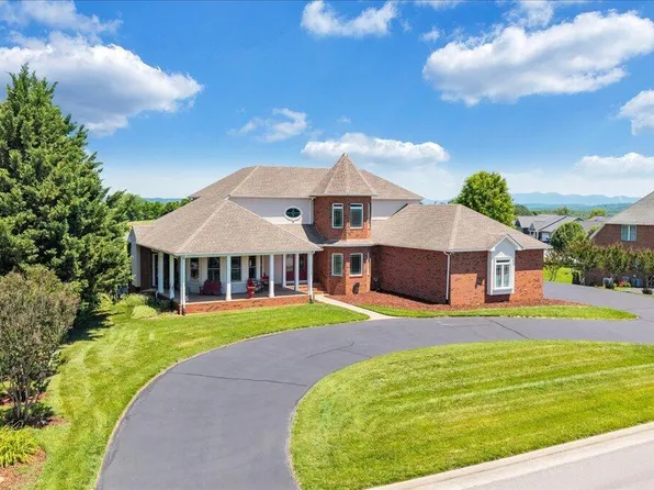 625 Frontier Way, Fincastle, VA 24090