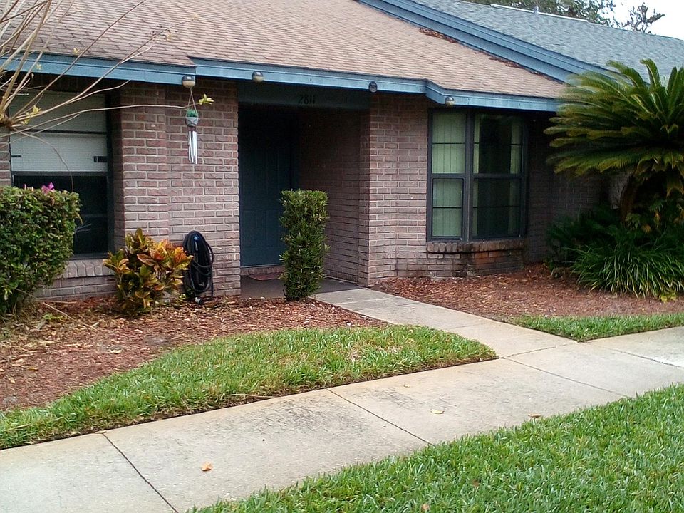 1st image of 2811 King Oak Cir