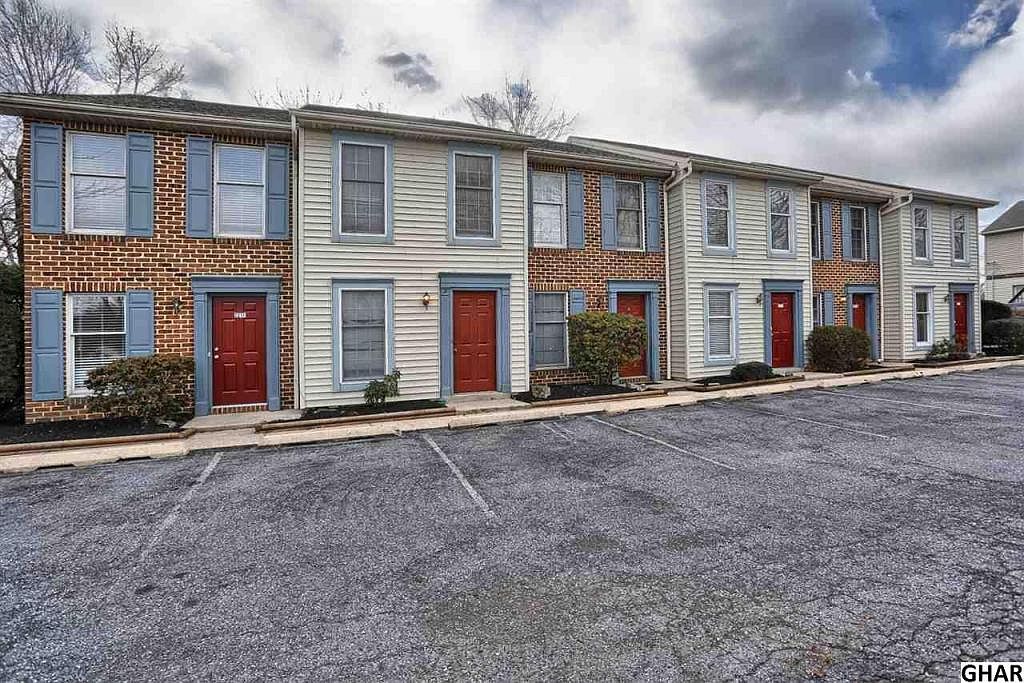 221 N Duke St, Hummelstown, PA 17036 Zillow
