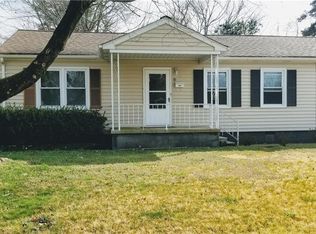 26 Bedford Rd, Newport News, VA 23601