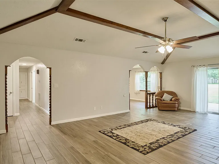 24803 Lori Ln — Photo 10