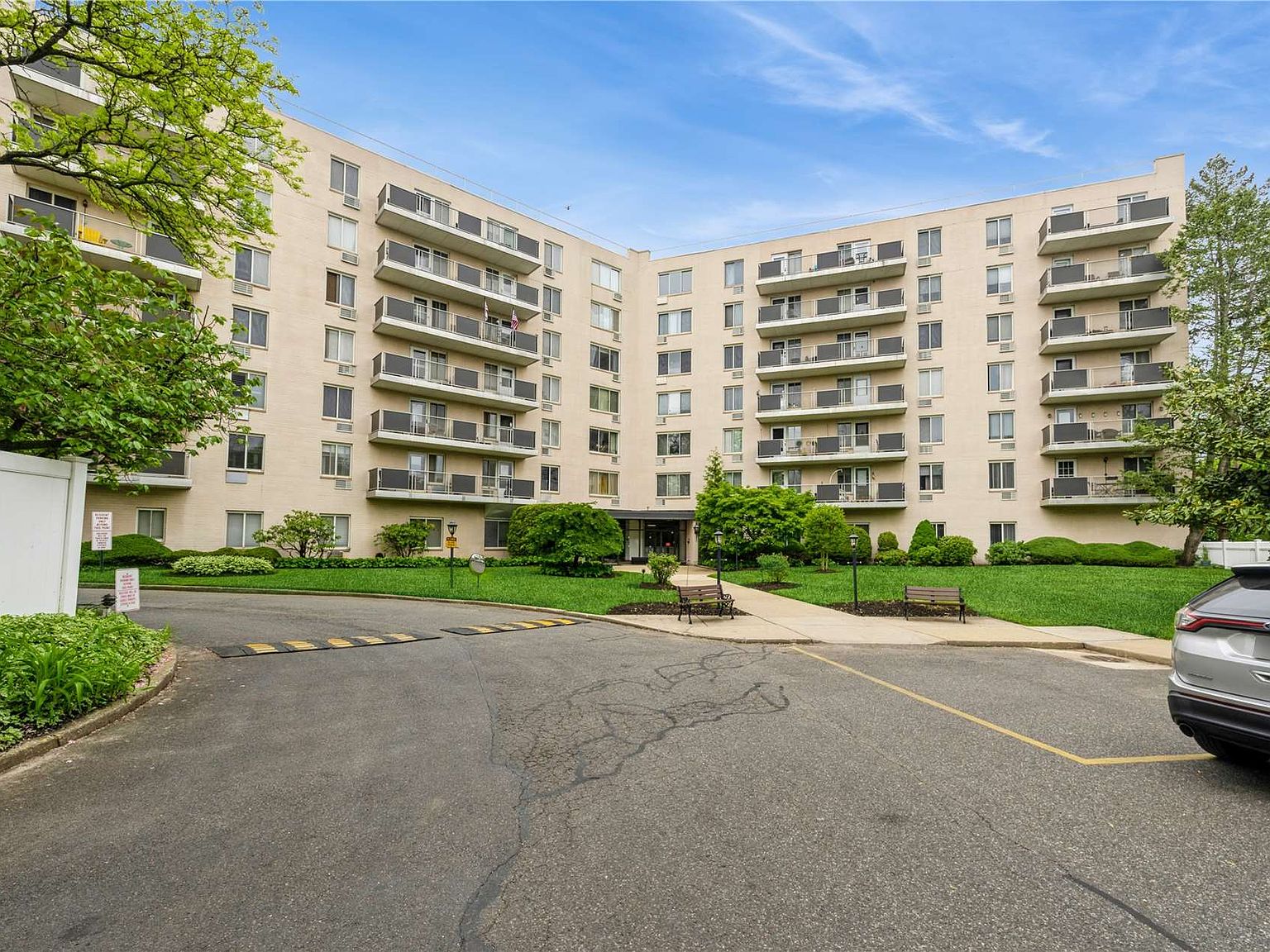 135 Post Avenue UNIT 1Q, Westbury, NY 11590 | Zillow