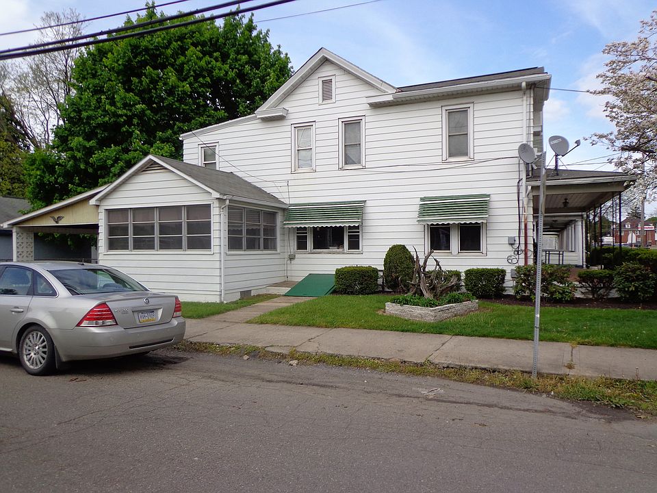 2nd image of 917 W Front St