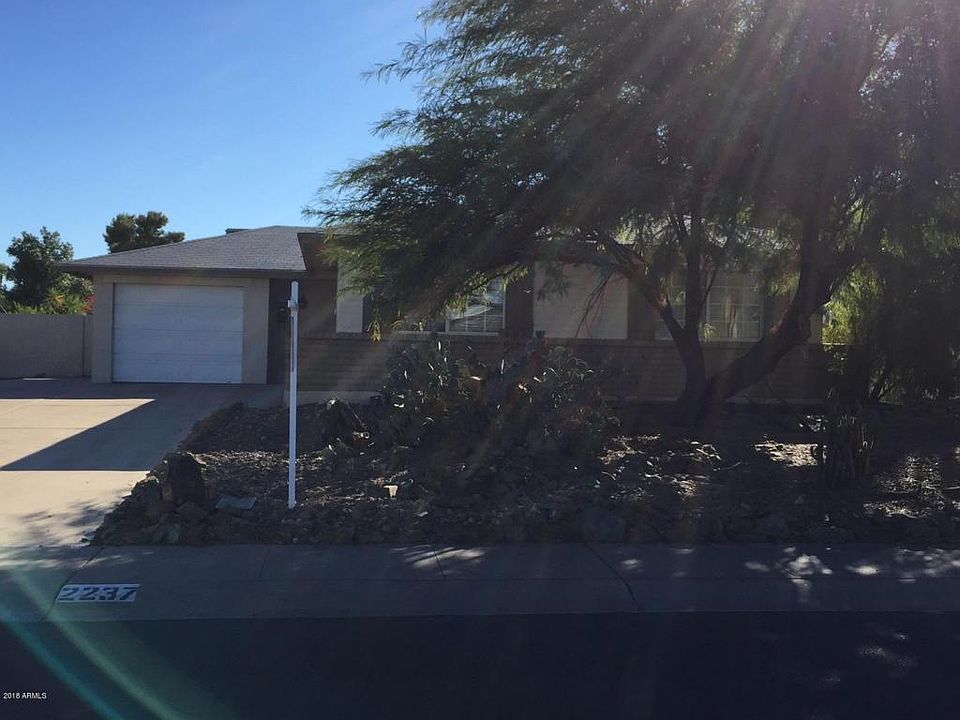 1st image of 2237 E Paradise Dr