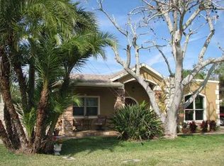 321 Banana Rd, Palm Harbor, FL 34683