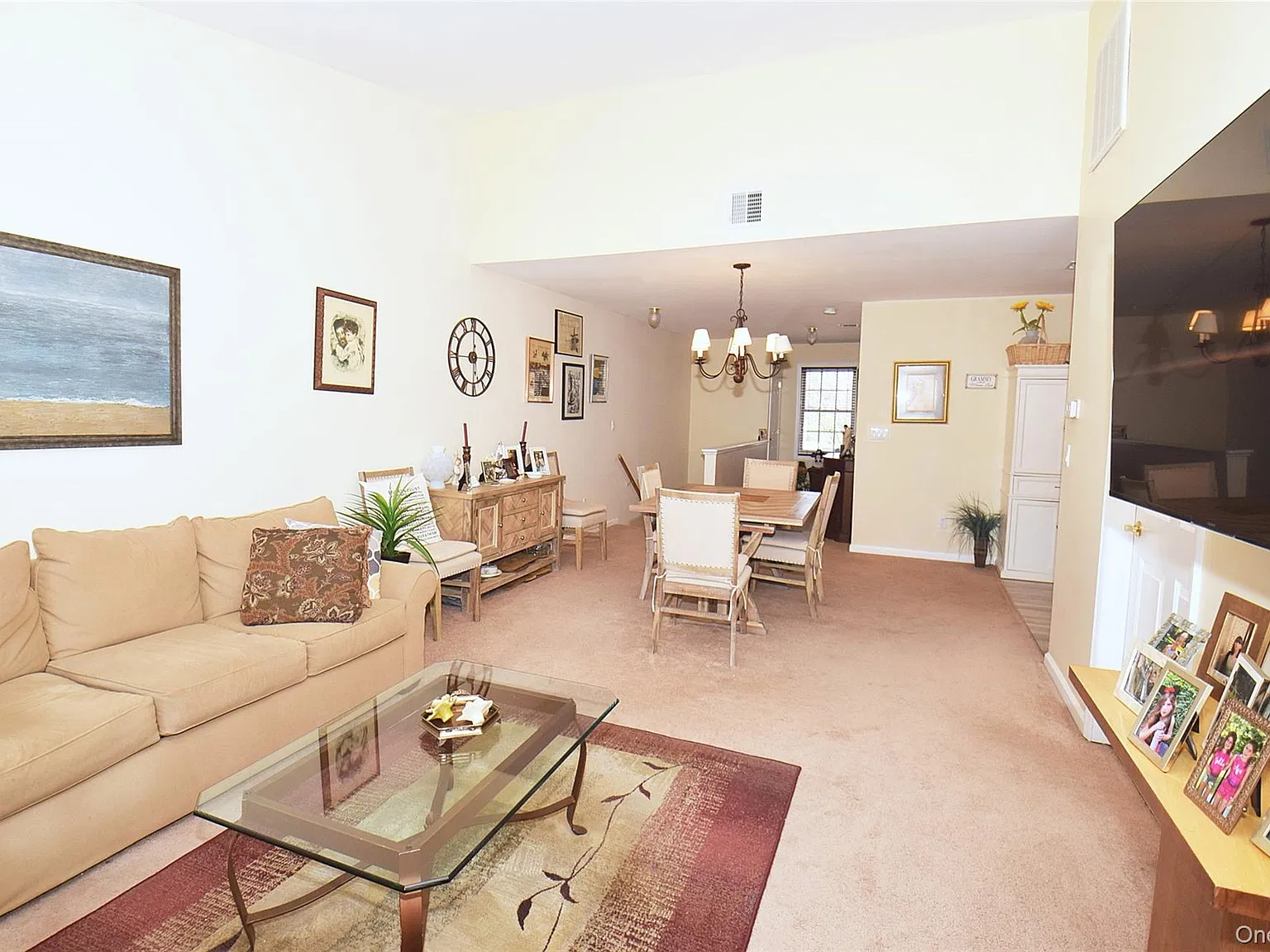 2 bed, 2.0 bath, 1100 sqft, $3,650 — Photo 2