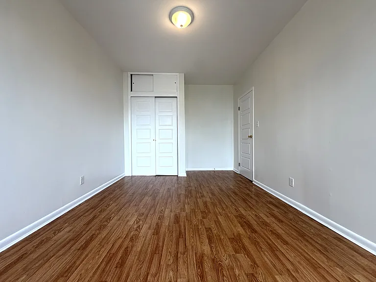 5802 Myrtle Ave #3B — Photo 7