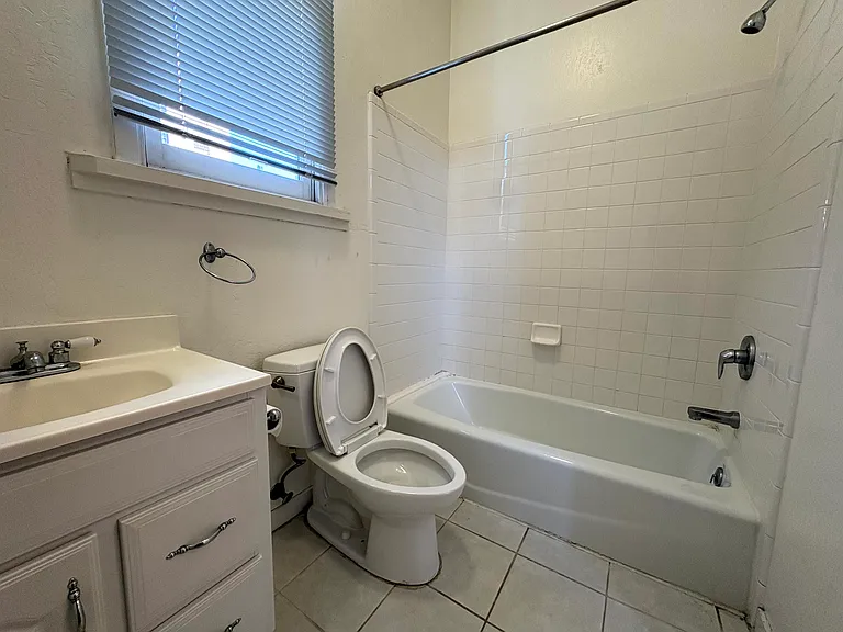 2903 Mission St #3 — Photo 16
