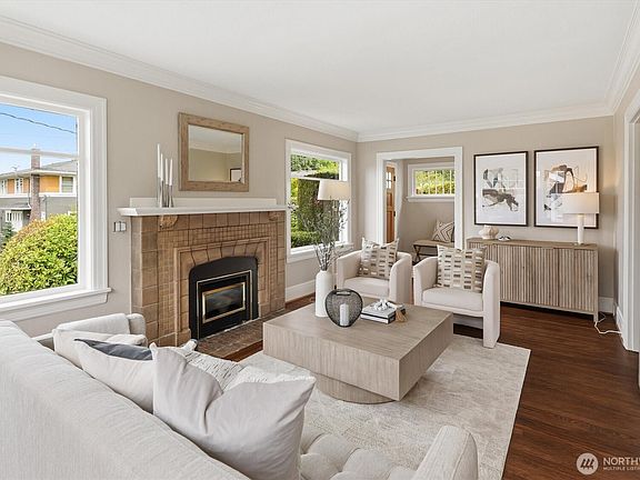3rd image of 6506 17th Avenue NE