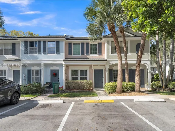 3325 Cabaret Ln, Margate, FL 33063