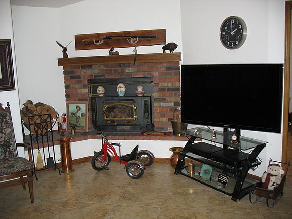 WOOD FIREPLACE