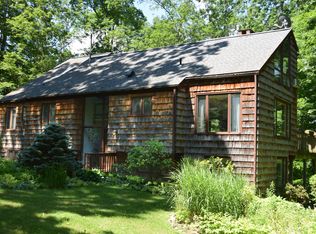 55 Interlaken Est, Lakeville, CT 06039