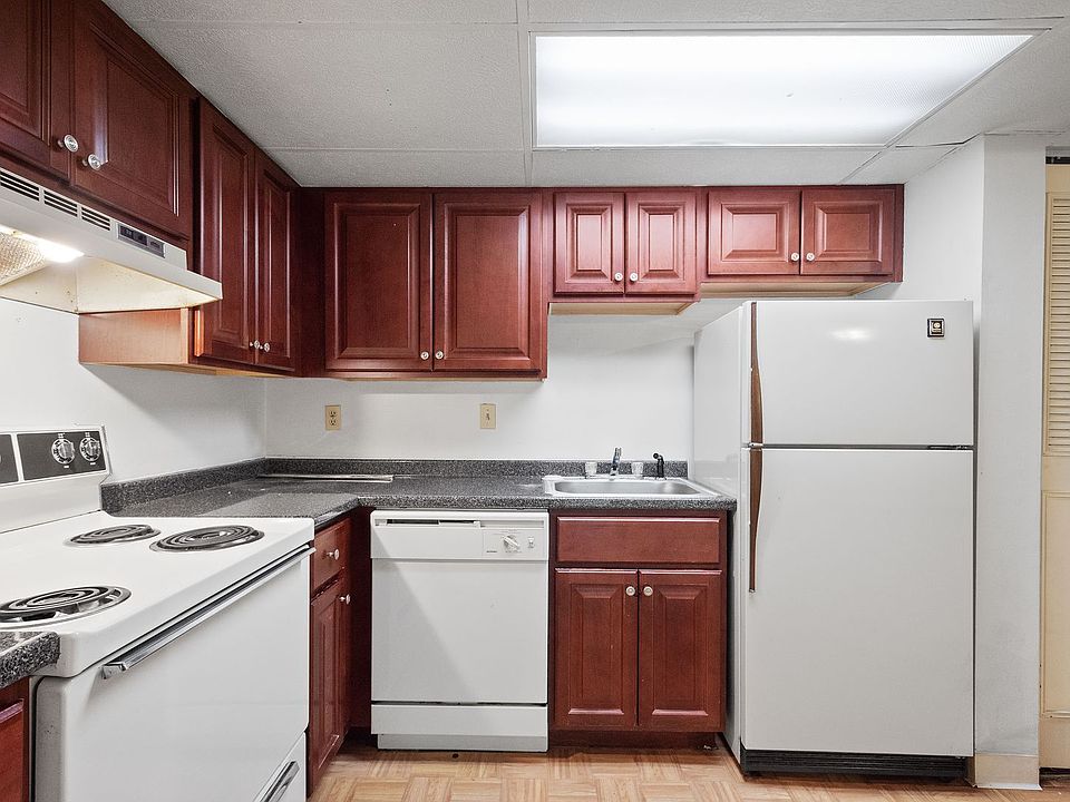 1st image of 2860 Washington Blvd #11