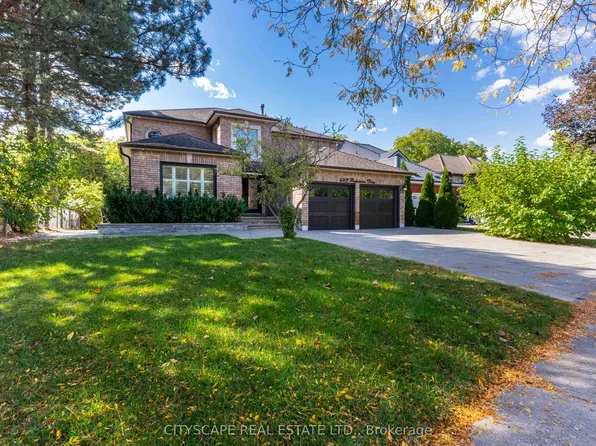 4582 Badminton Dr, Mississauga, ON L5M 3H6