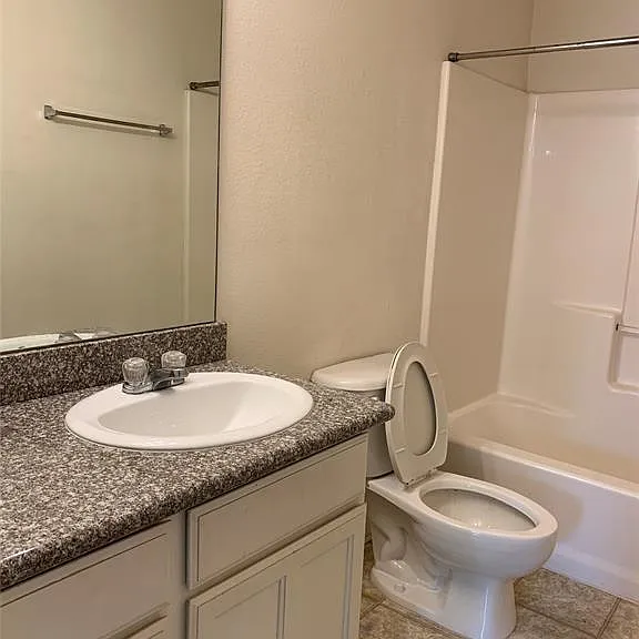 317 Cherry St — Photo 9
