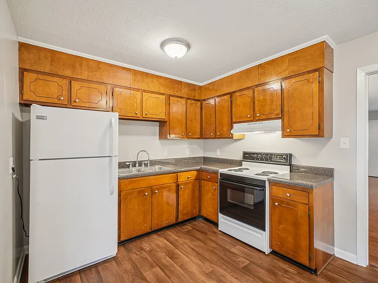 Morganton Arms Apartments — Photo 18