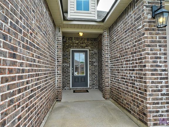 3rd image of 10637 Dodger Dr