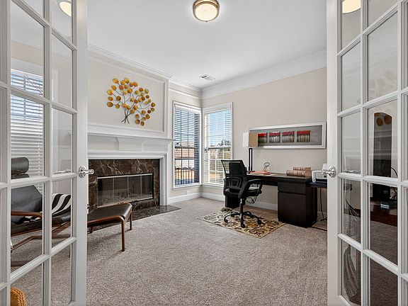 5th image of 1090 Water Front Rd