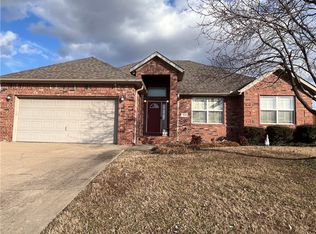 605 SW Granite St, Bentonville, AR 72712