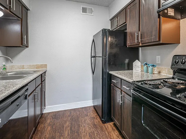 Villas At Braeburn — Photo 26