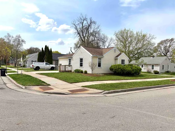 326 E Wilson Ave, Appleton, WI 54915
